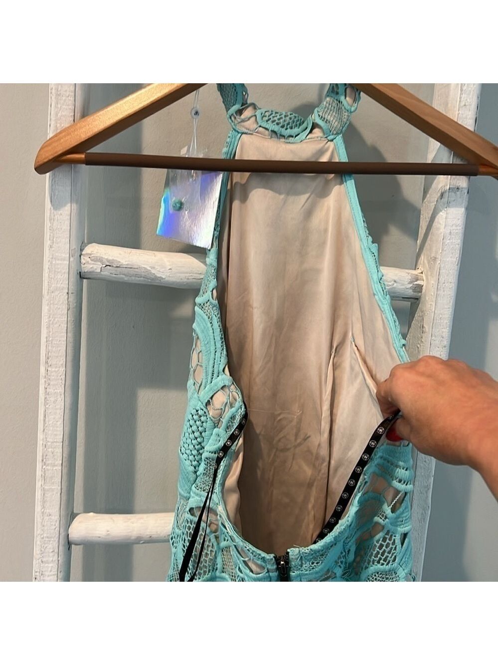 Missguided nwt mint lace and nude choker halter neck bodycon cocktail dress 4 - Picture 11 of 12